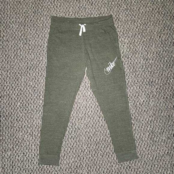 Nike Olive Women's Joggers - Picture 3 of 5